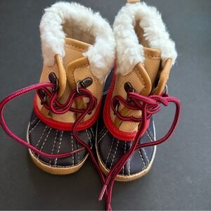 Baby Gap Shearling Deerfield Snowboots  Unisex 3 - 6 Months Winter Boots
